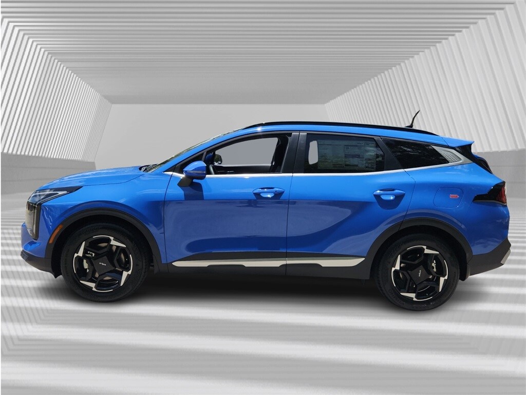 2026 Kia Sportage EX photo 2