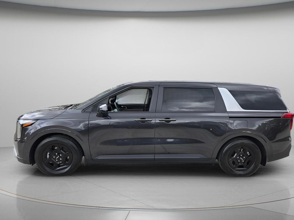 Certified 2026 Kia Carnival LXS Minivan/Van