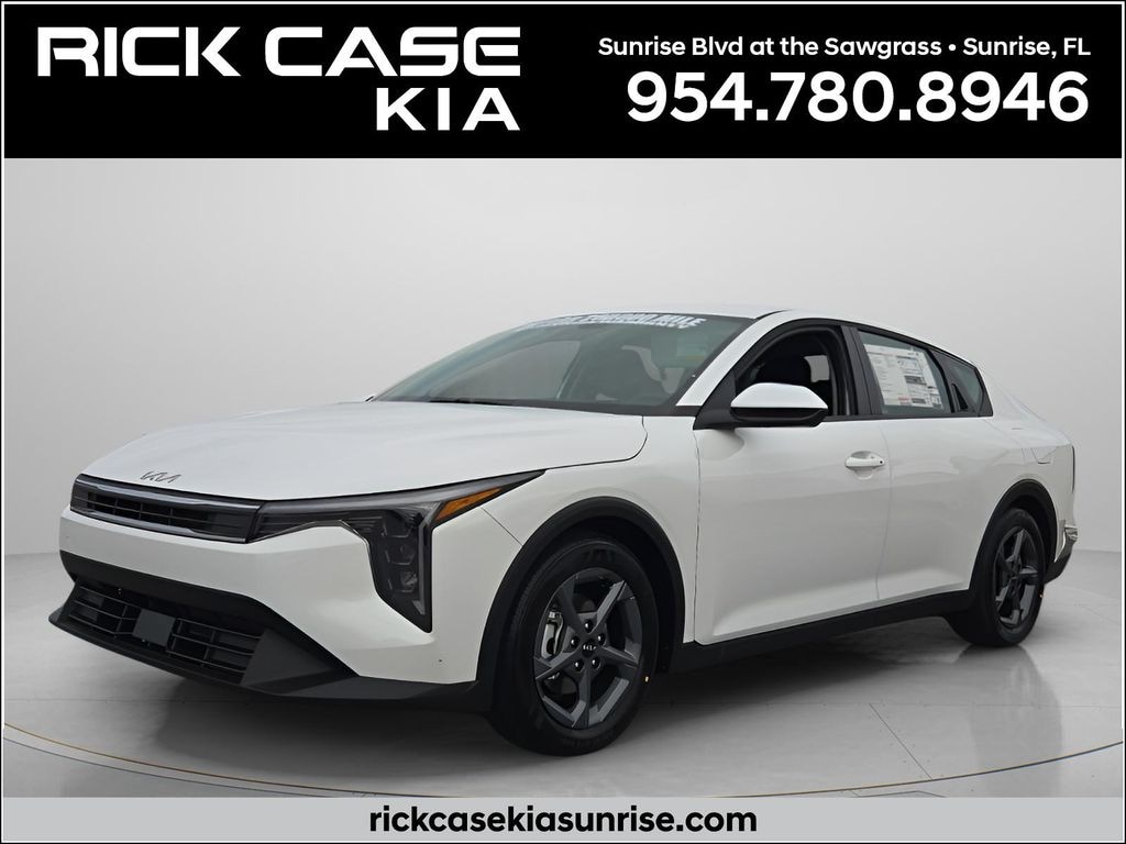 New 2026 Kia K4 LXS Sedan
