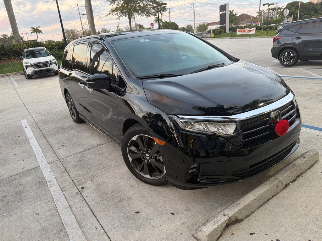 Used 2023 Honda Odyssey Elite Minivan/Van