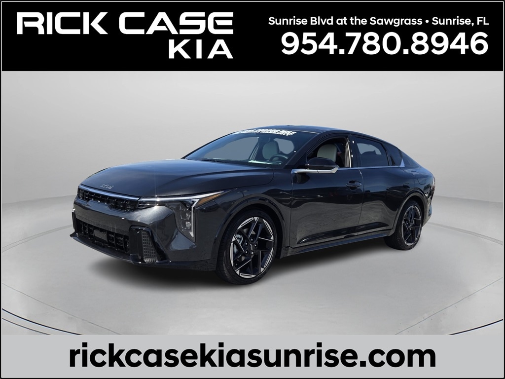 2025 Kia K4 GT-Line's photo