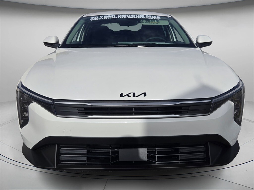 New 2025 Kia K4 LX Sedan
