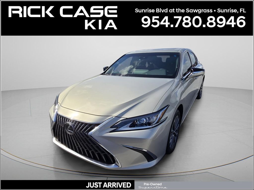 2023 Lexus ES 350 350's photo