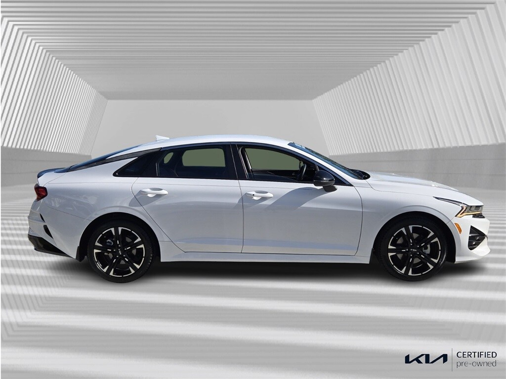 2024 Kia K5 GT-Line photo 3