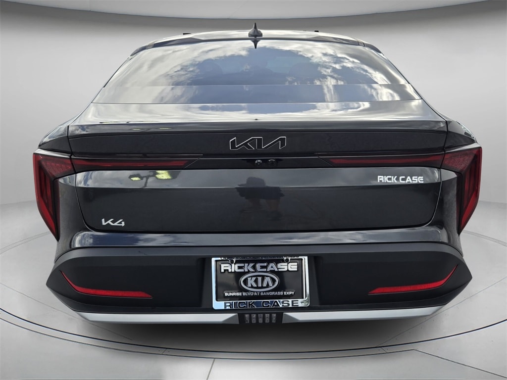 New 2025 Kia K4 LXS Sedan