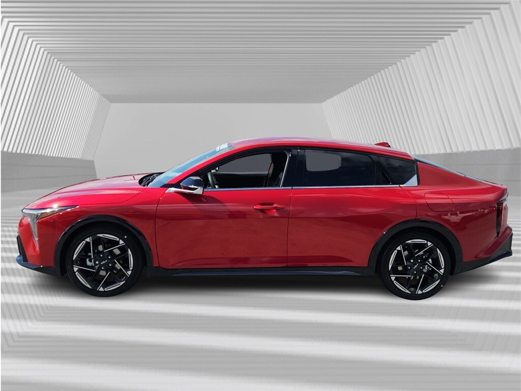 2025 Kia K4 GT-Line photo 2