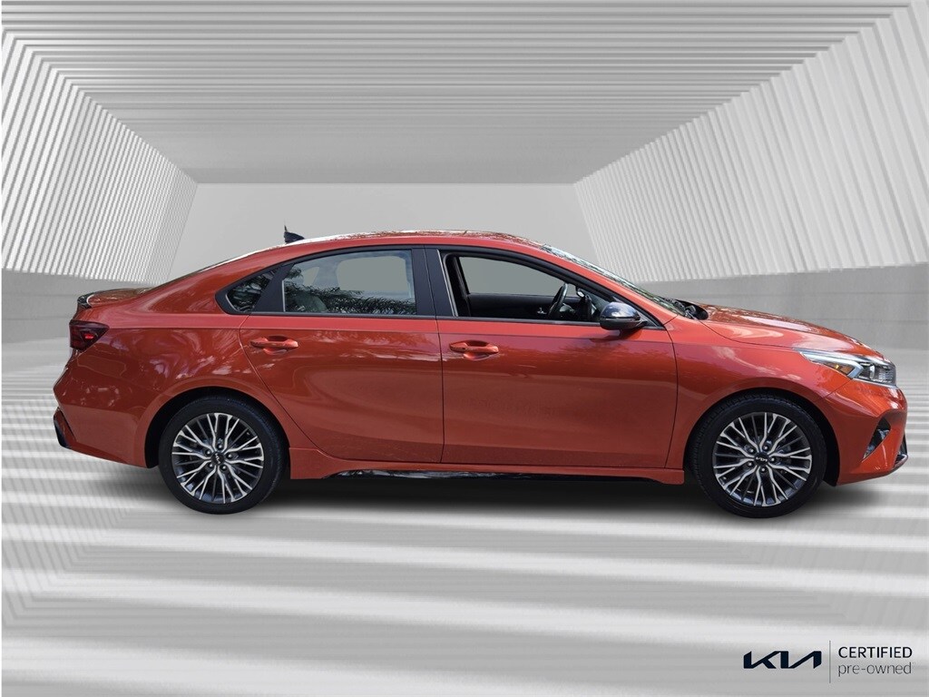2023 Kia Forte GT-Line photo 3