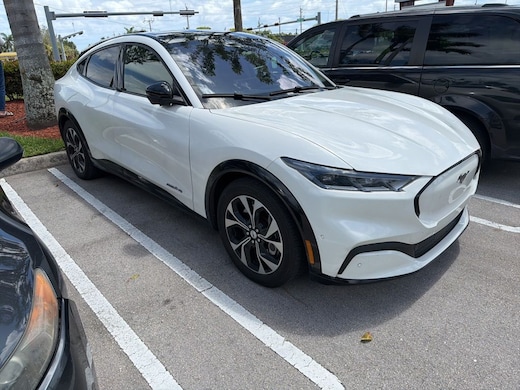 2021 Ford Mustang thumbnail 2