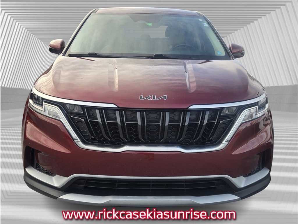 Used 2023 Kia Carnival LX Seat Package Minivan/Van