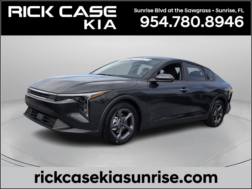2025 Kia K4 LXS's photo
