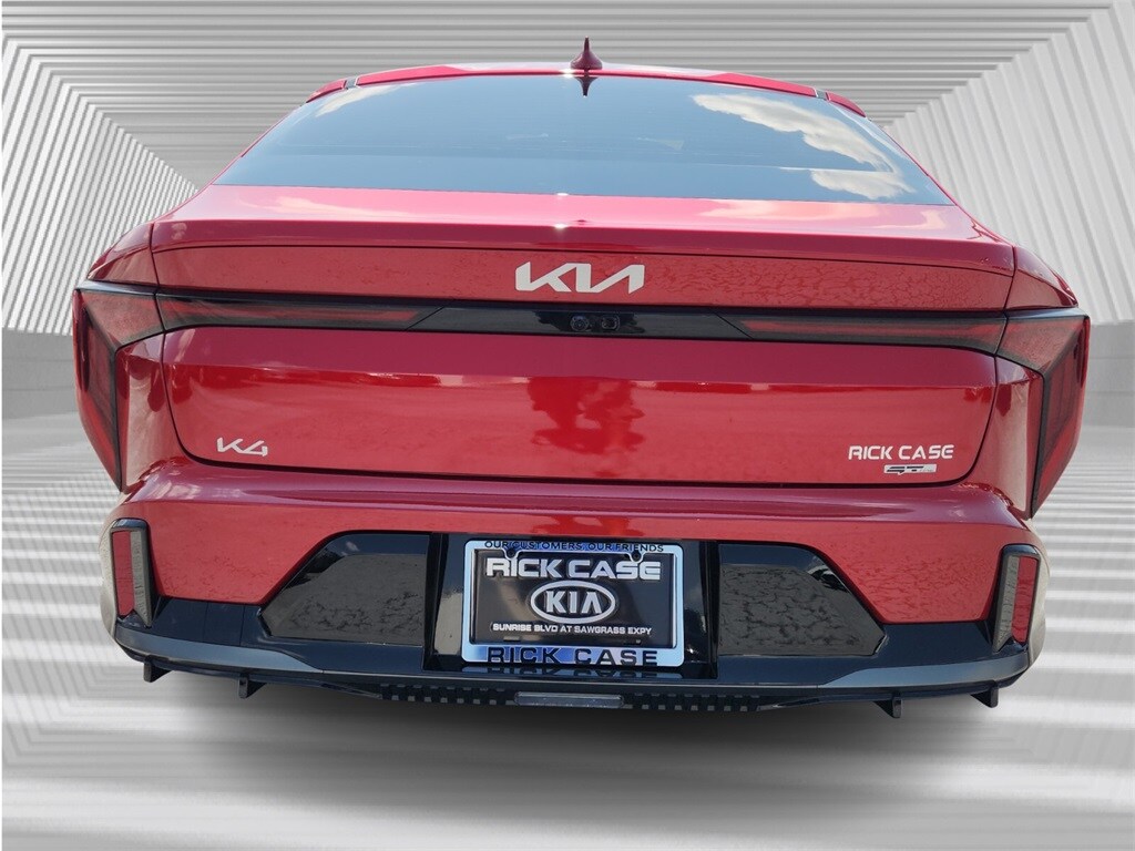 2025 Kia K4 GT-Line photo 4