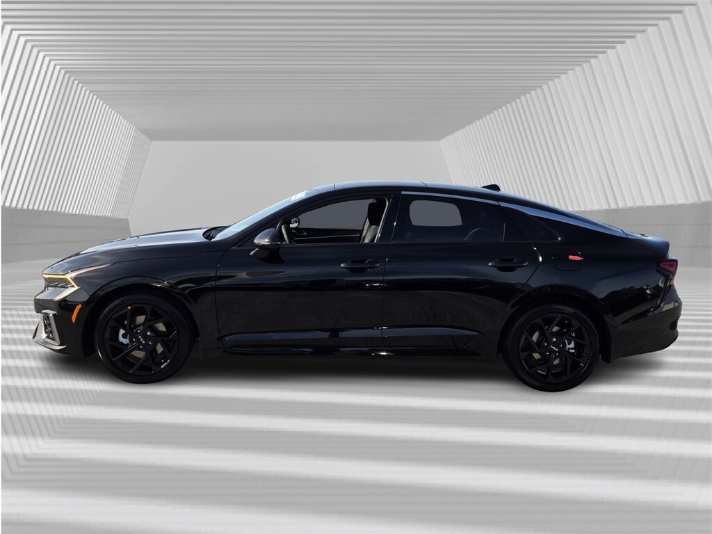2026 Kia K5 GT-Line photo 2