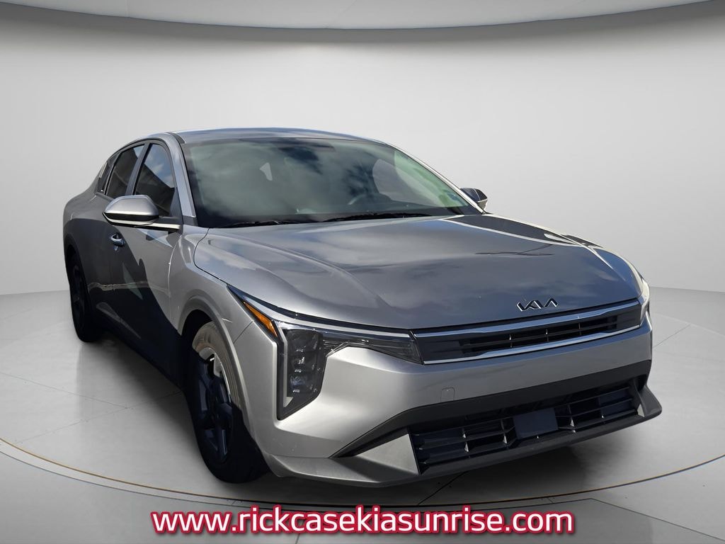 Used 2025 Kia K4 LXS Sedan