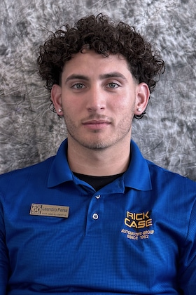 Staff member Leandro Perez from 57ee1634f98c