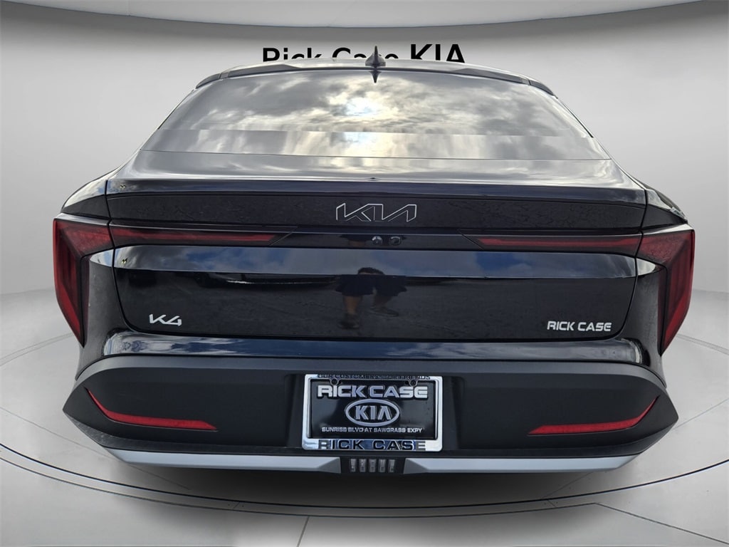 New 2025 Kia K4 LXS Sedan
