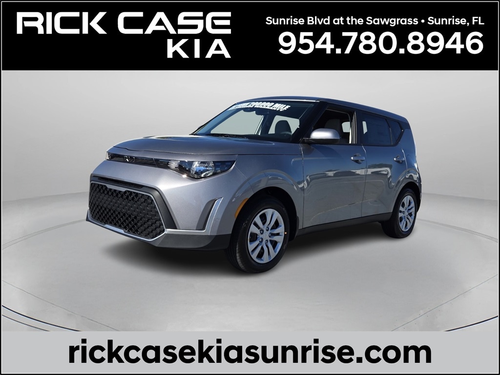 2025 Kia Soul LX's photo