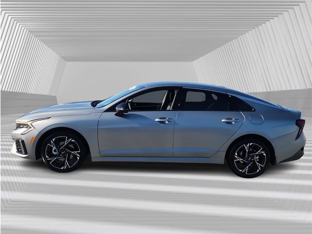 2026 Kia K5 GT-Line photo 2