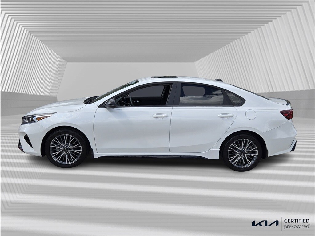 2024 Kia Forte GT-Line photo 2