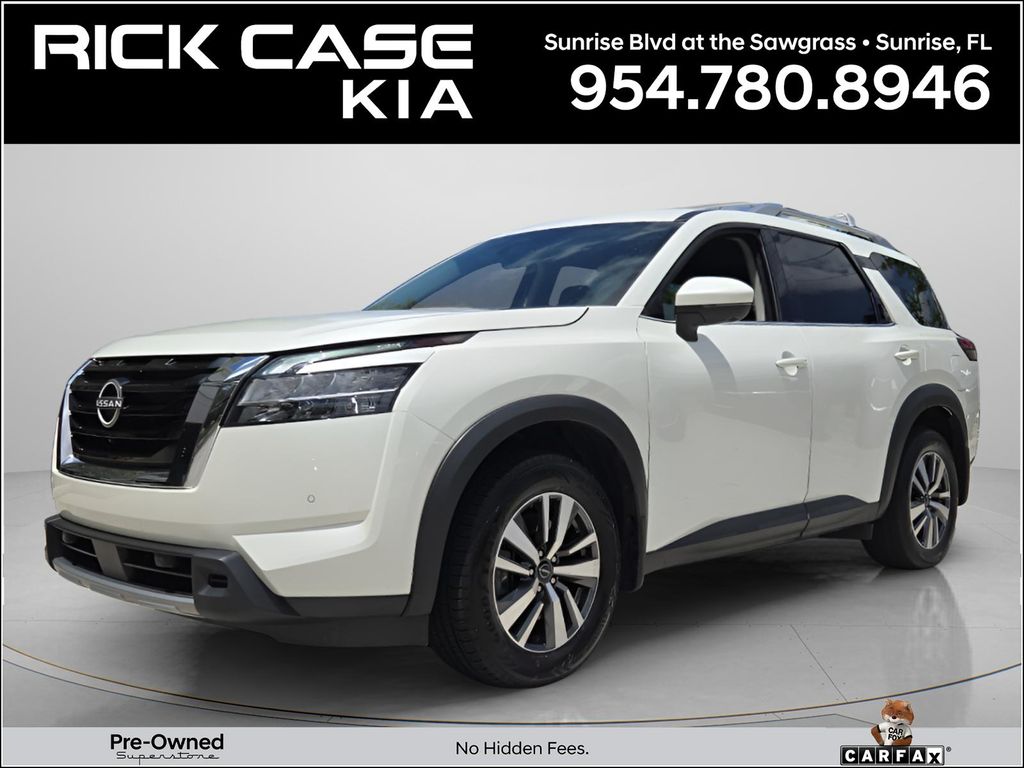2024 Nissan Pathfinder SL 2WD's photo