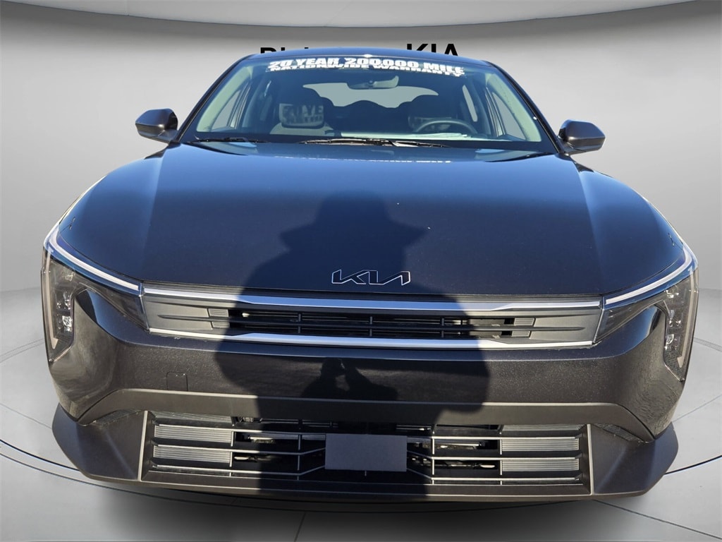 New 2025 Kia K4 LXS Sedan