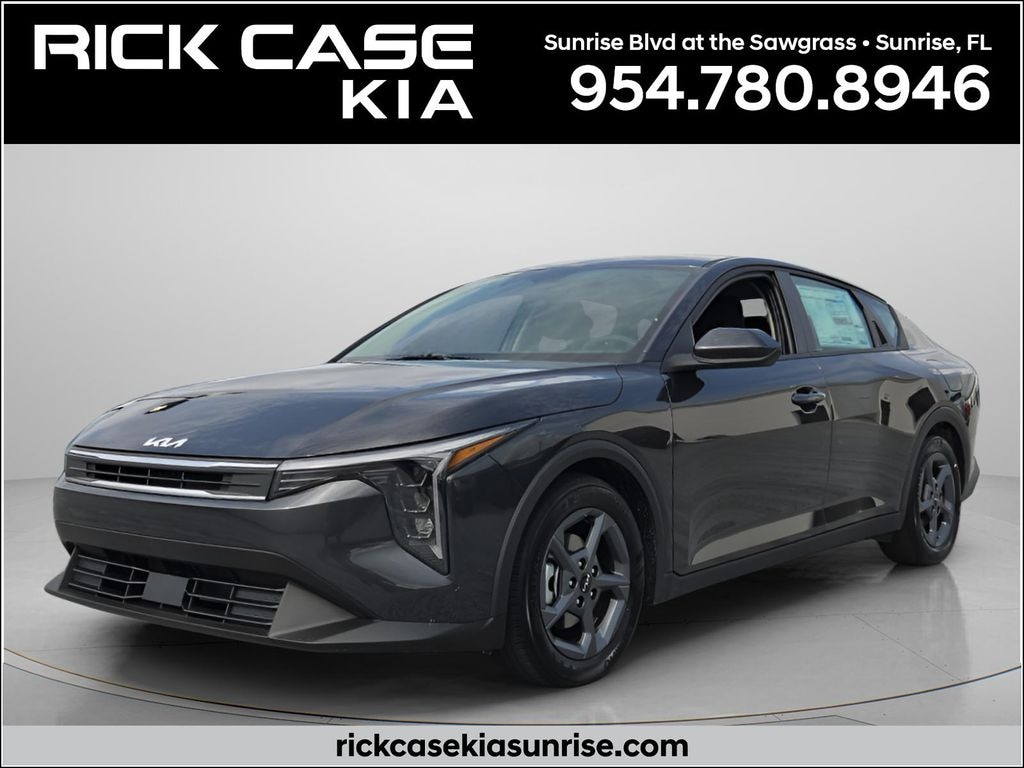 New 2026 Kia K4 LXS Sedan
