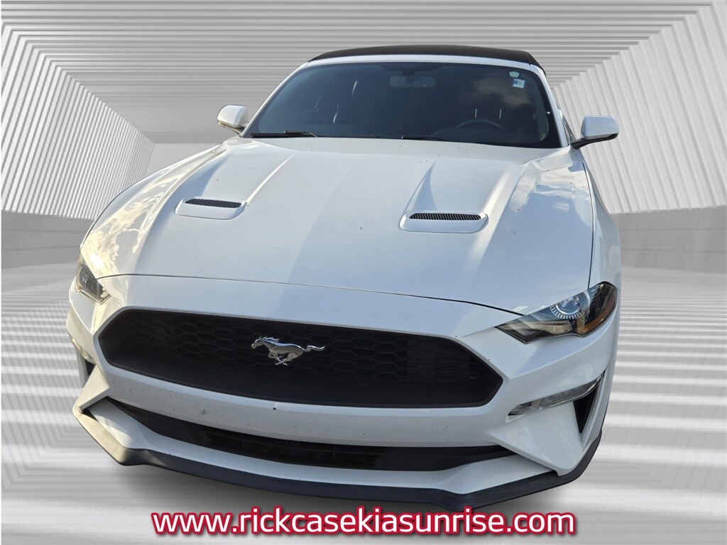 Used 2019 Ford Mustang  Convertible