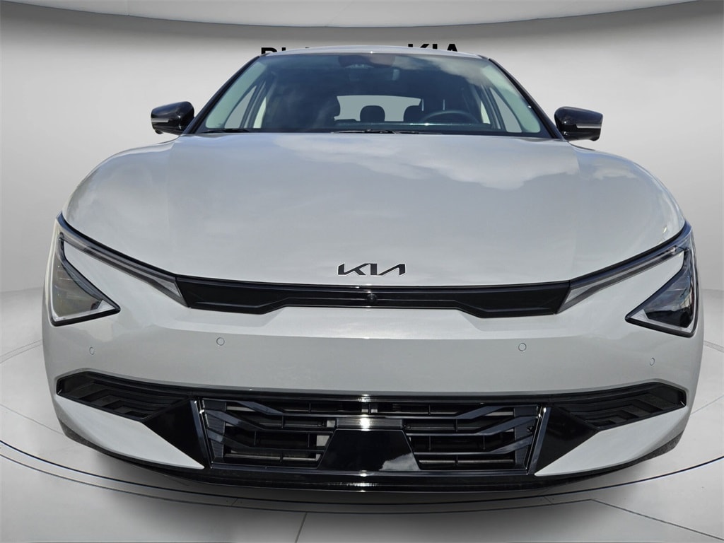 New 2025 Kia EV6 Wind SUV