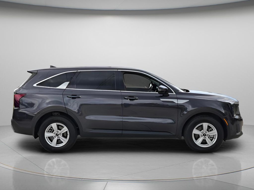 New 2025 Kia Sorento LX SUV