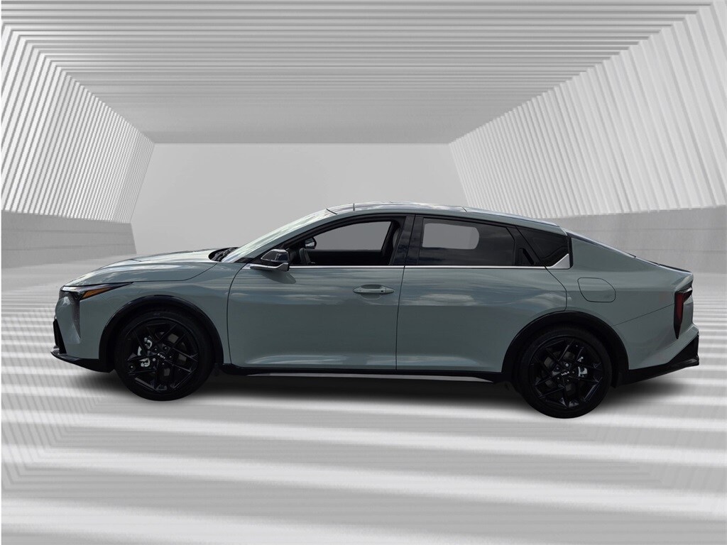 2025 Kia K4 GT-Line Turbo photo 2