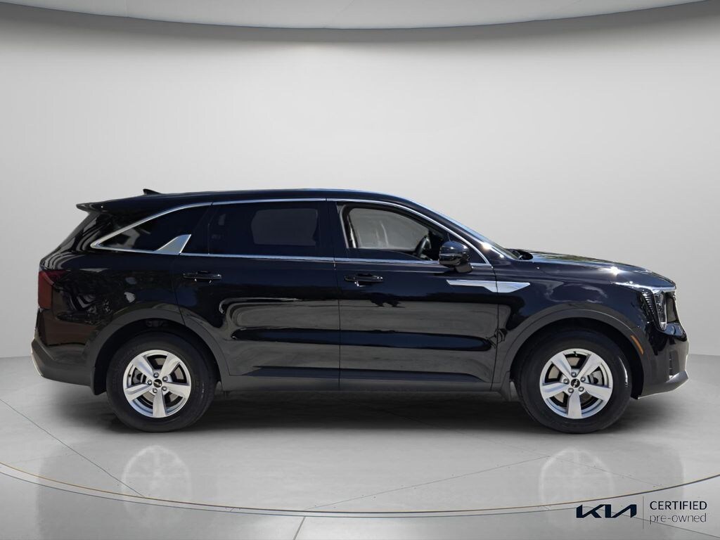 Used 2026 Kia Sorento LX SUV