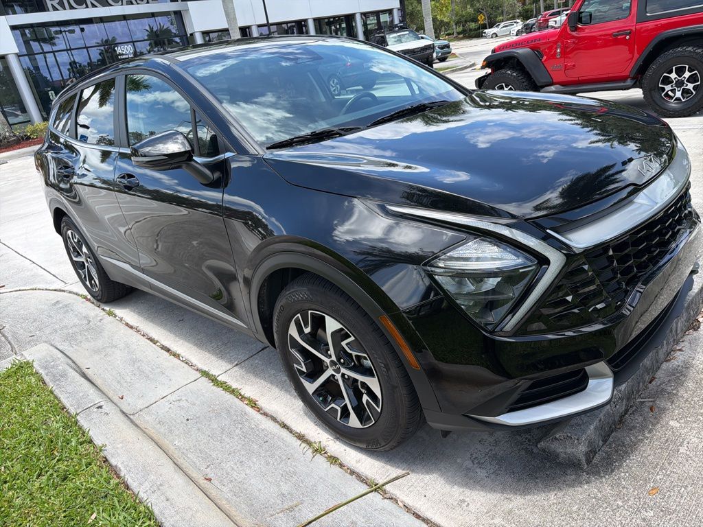 2023 Kia Sportage 2.5 EX AT's photo
