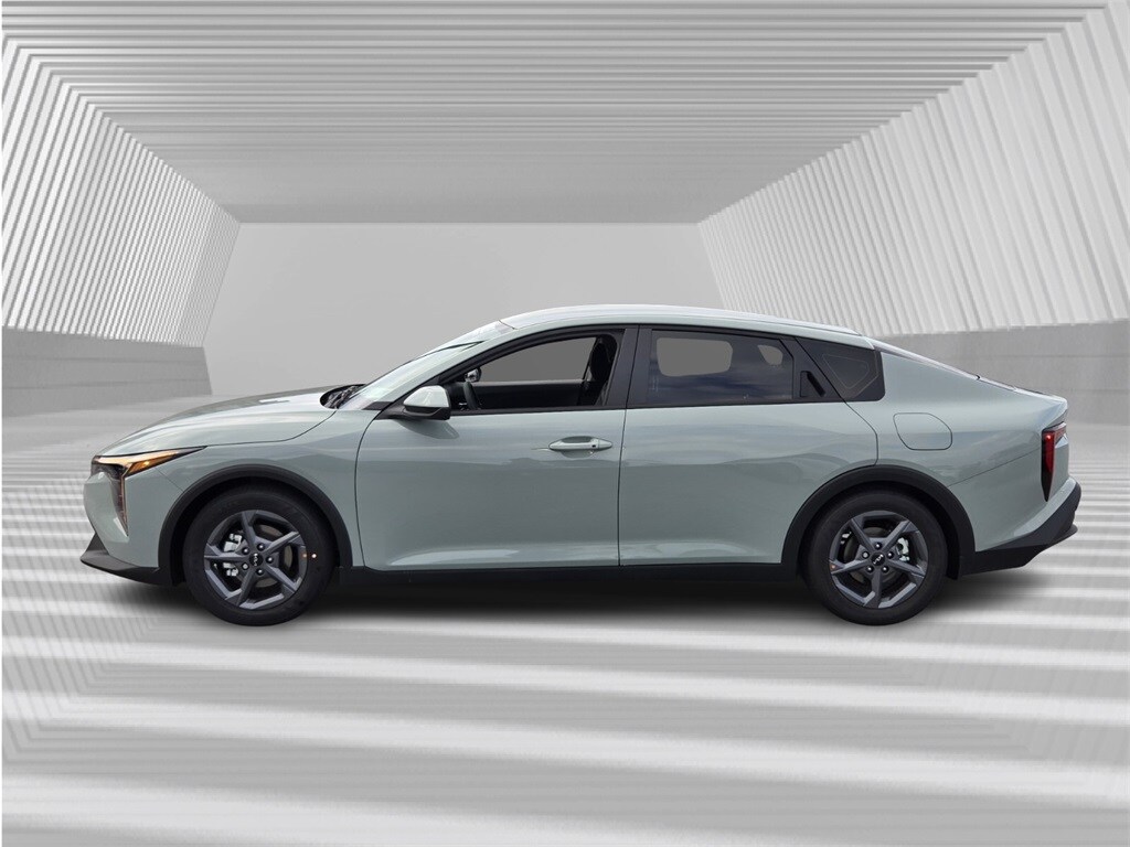 2025 Kia K4 LX photo 2