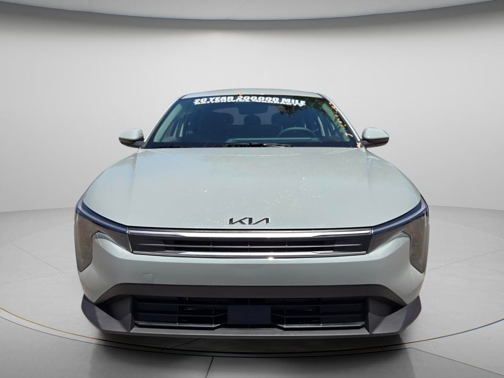 New 2026 Kia K4 LXS Sedan
