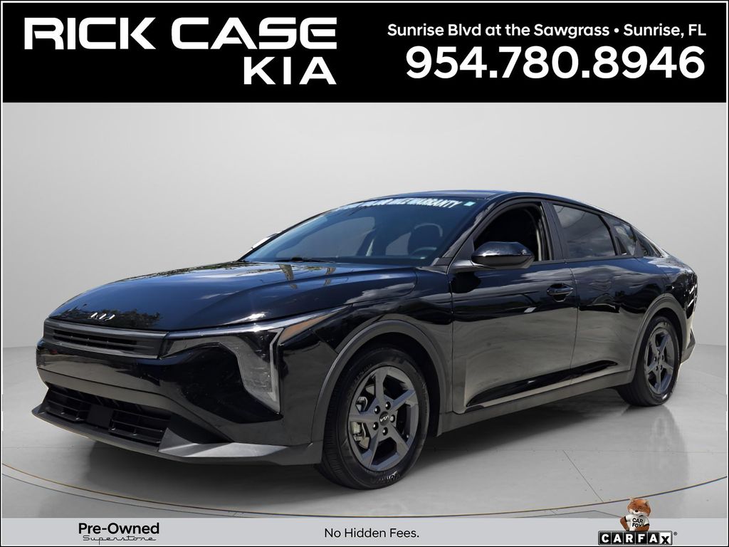 2025 Kia K4 LXS AT's photo
