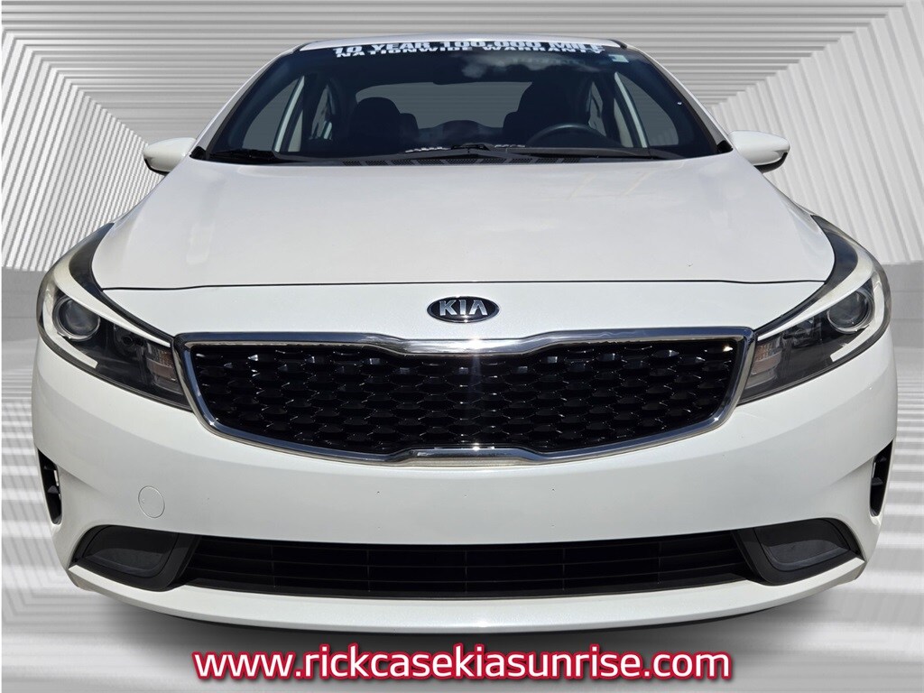 2017 Kia Forte LX photo 4