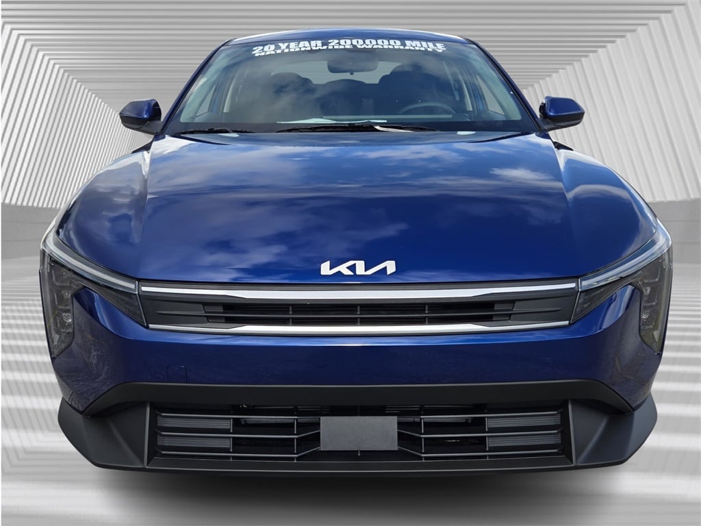 New 2025 Kia K4 LXS Sedan