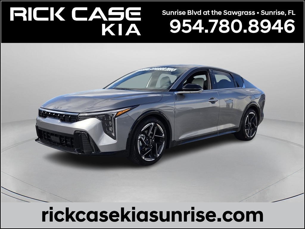 2025 Kia K4 GT-Line's photo