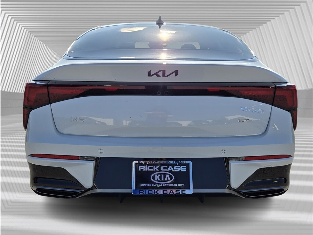 2026 Kia K5 GT-Line photo 4