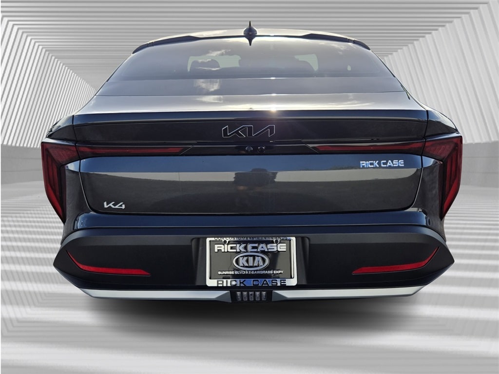 New 2025 Kia K4 LXS Sedan
