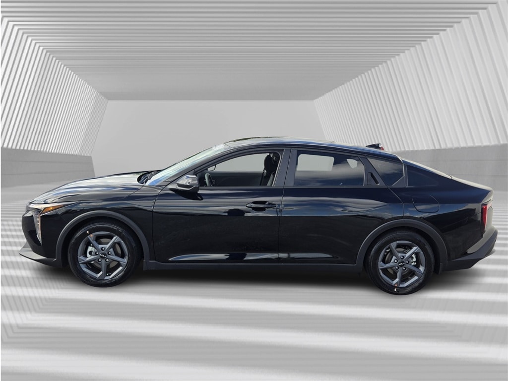 New 2025 Kia K4 LXS Sedan