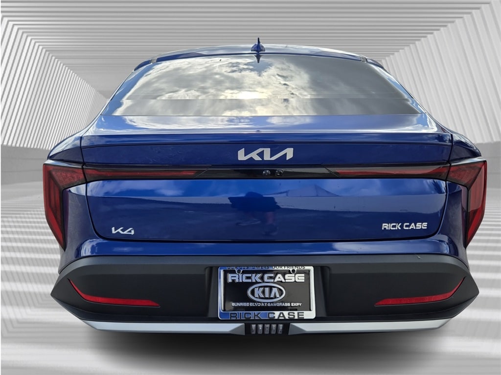 New 2025 Kia K4 LXS Sedan