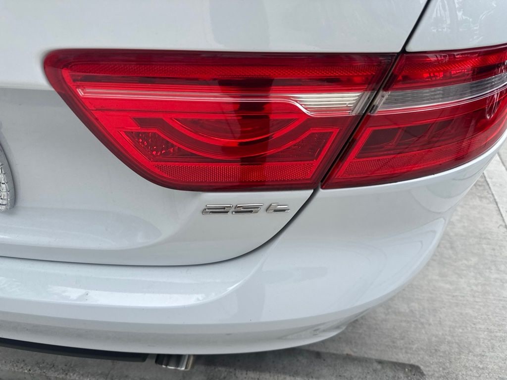 Used 2019 Jaguar XE 25t Sedan