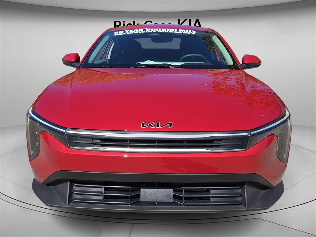 New 2025 Kia K4 LXS Sedan