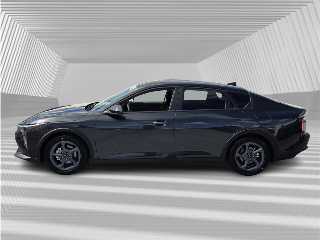 2025 Kia K4 LX photo 2