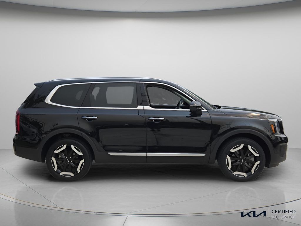 Used 2025 Kia Telluride S SUV