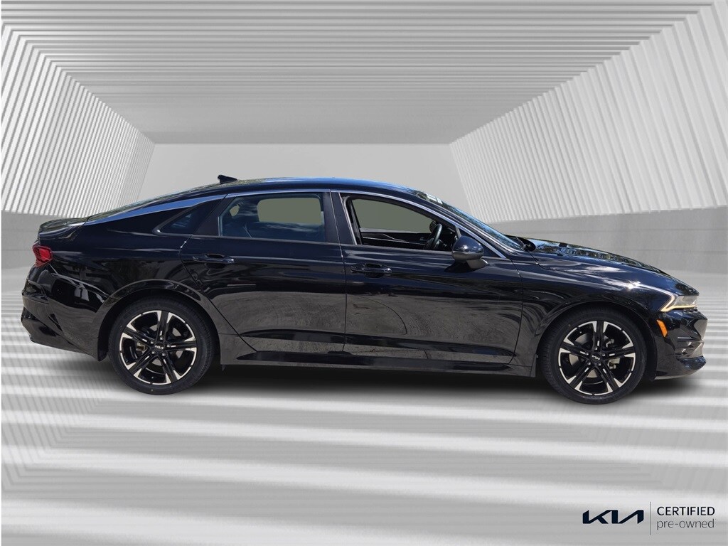 2023 Kia K5 GT-Line photo 3