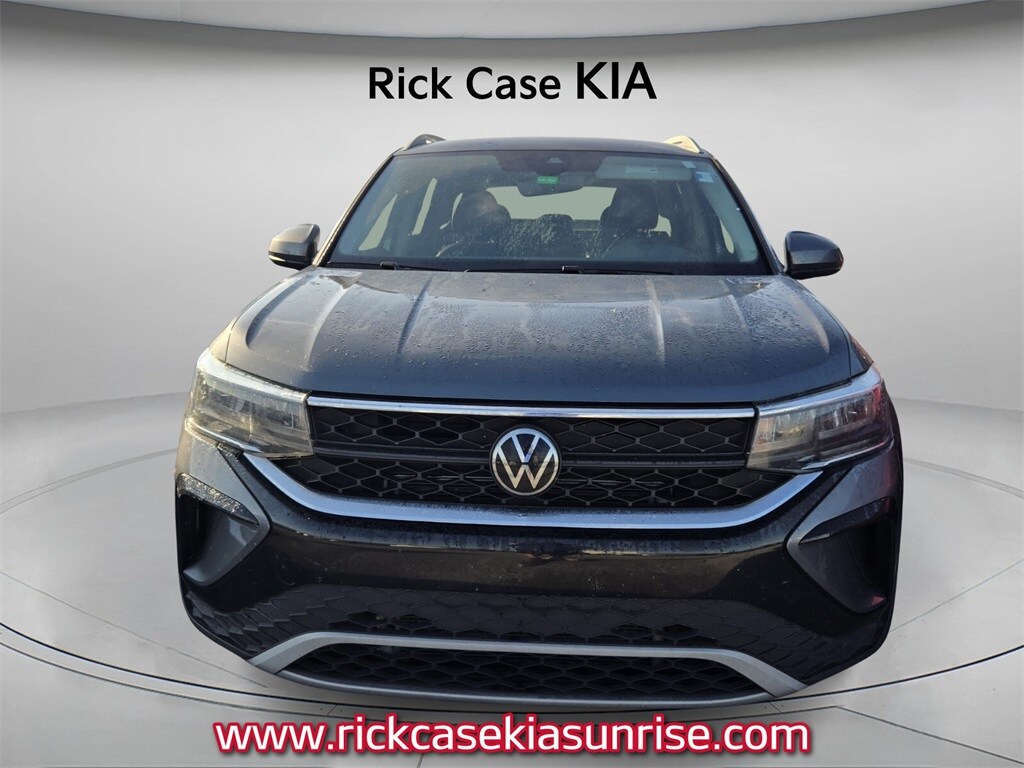 Used 2023 Volkswagen Taos 1.5T SE SUV