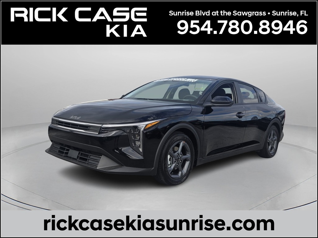 New 2025 Kia K4 LXS Sedan