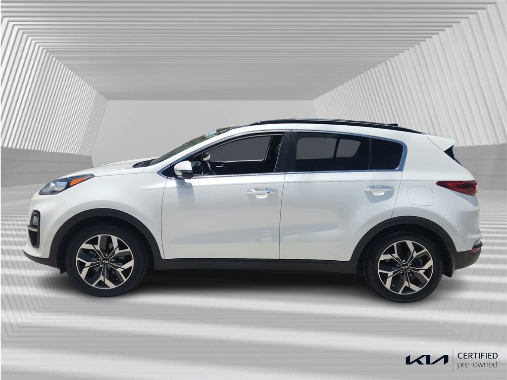 2022 Kia Sportage EX photo 2