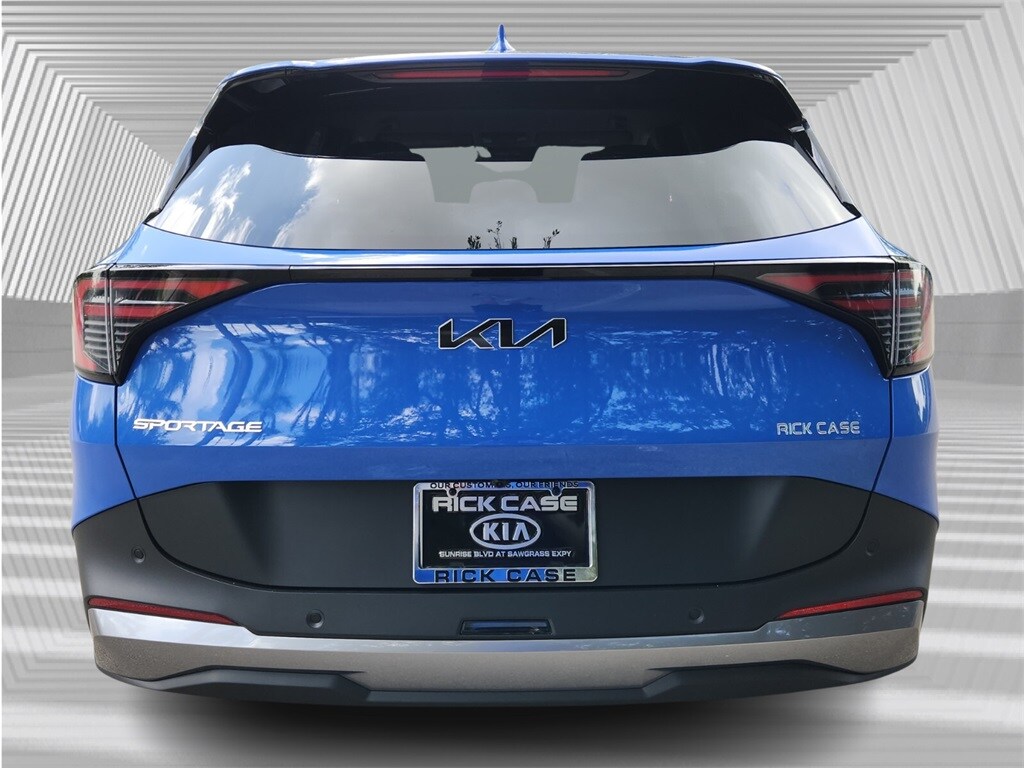 2026 Kia Sportage EX photo 3